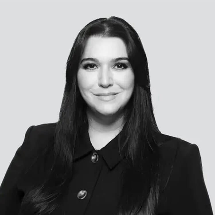 ILONA  POTIHA